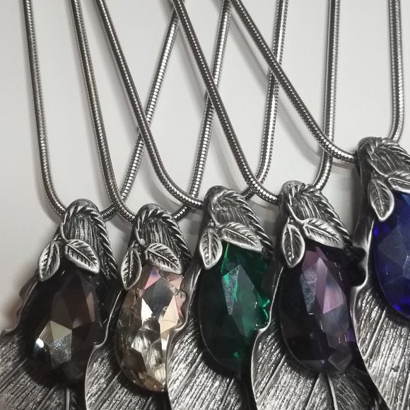 Swarovsk Crystal Maple Leaf Brooch/Necklace - Gray - Picture 9 of 10